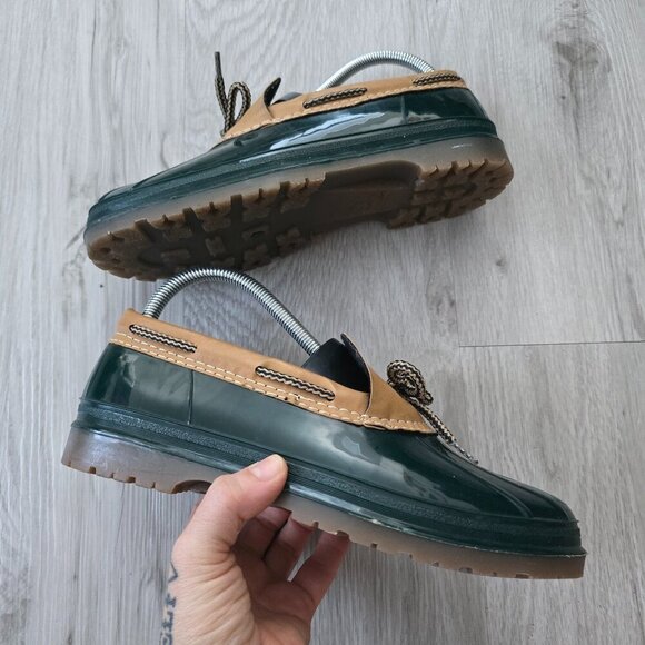 Kamik | preppy tan hunter green waterproof duck boot loafer shoes | WMS 7 - Picture 1 of 8